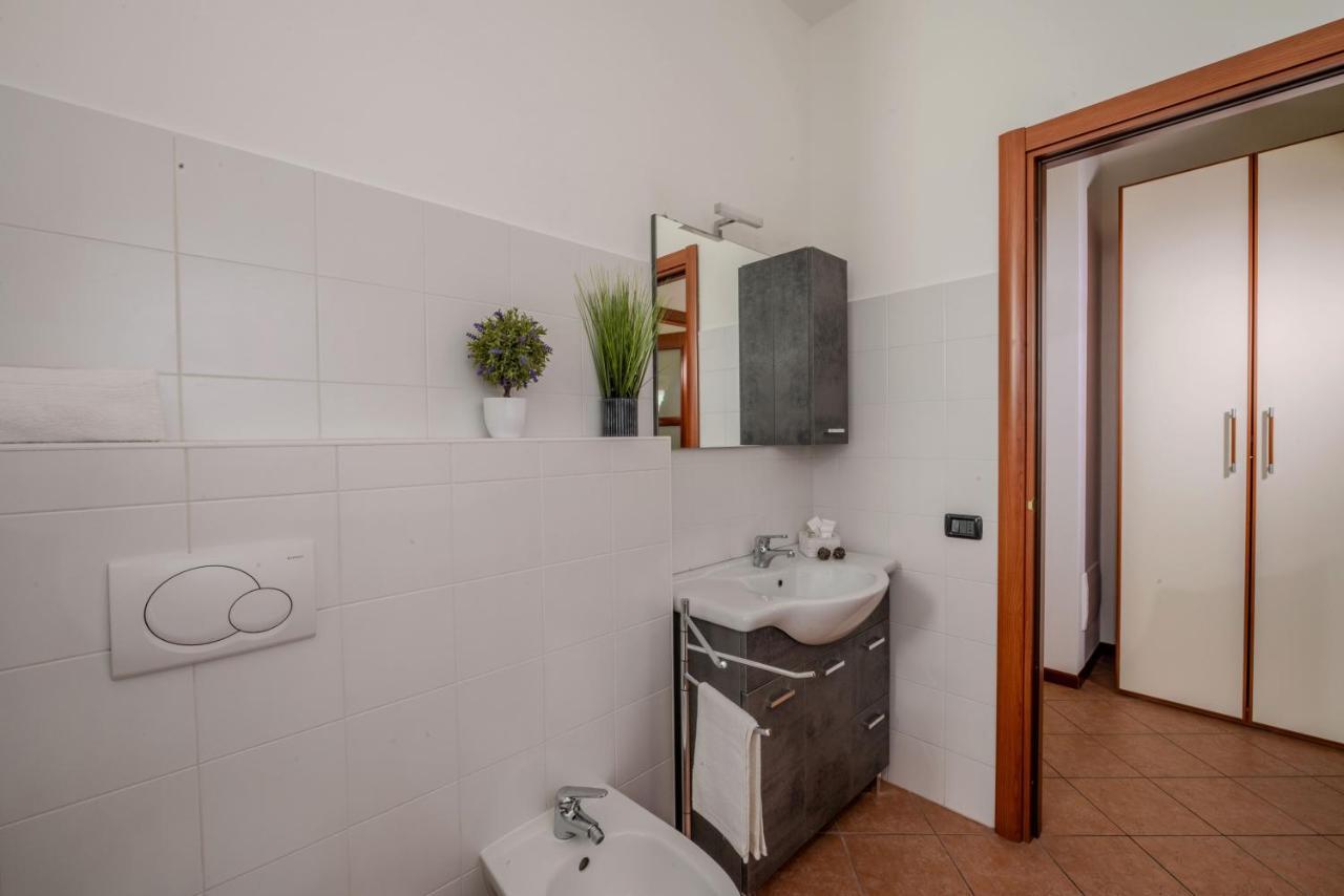 Isa Center - Leonardo Accademy - Mxp - Lakes Sesto Calende Εξωτερικό φωτογραφία