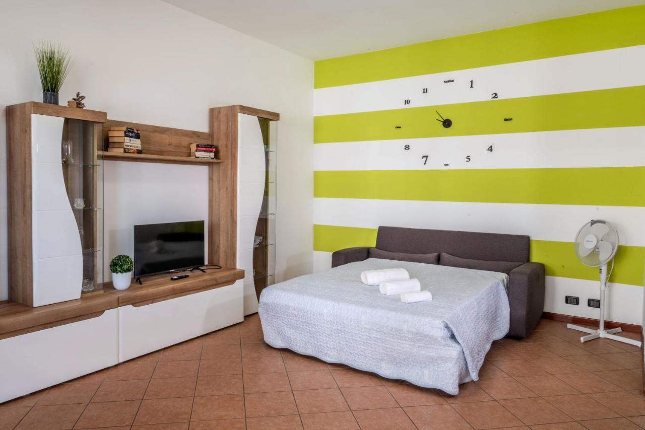 Isa Center - Leonardo Accademy - Mxp - Lakes Sesto Calende Εξωτερικό φωτογραφία
